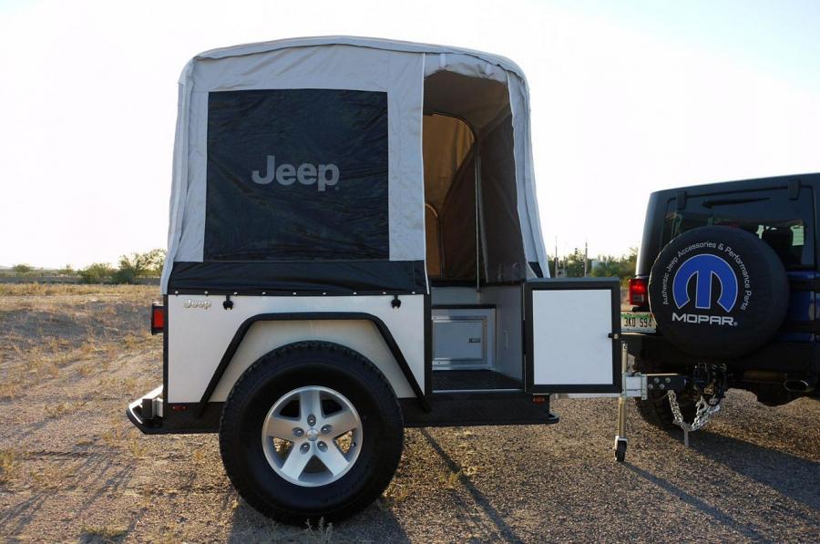  Jeep Extreme Trail Edition Camper 2011 года  (фото 23 из 36)